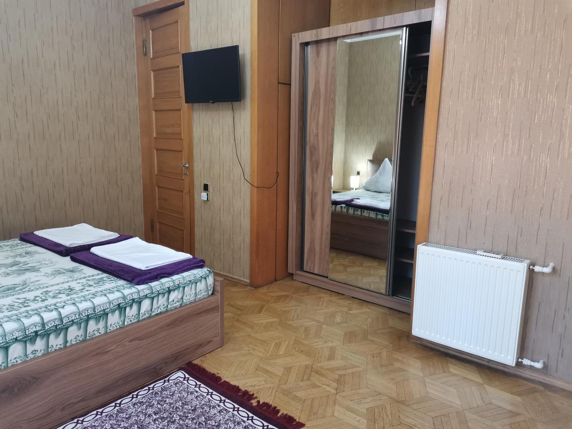 European Backpackers 欧洲背包客&大厨房 Albergue Tiflis Exterior foto